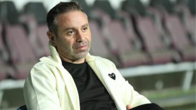 حازم إمام يوضح موقف الزمالك من أخطاء الحكام المصريين
