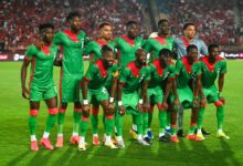 منتخب بوركينا فاسو يشعل المنافسة مع مصر