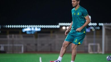 شوبير يكشف تطورات جديدة في انتقال محمد شريف إلى الزمالك
